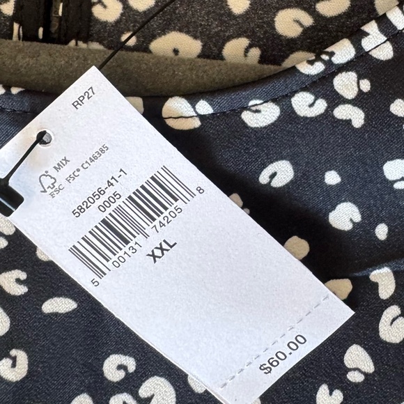 Banana Republic SS Silk Top - NWT Size XXL - Picture 4 of 4